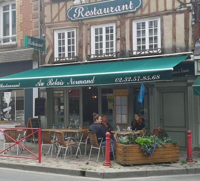 Chambre Independante Au Relais Normand 코르메이유 외부 사진